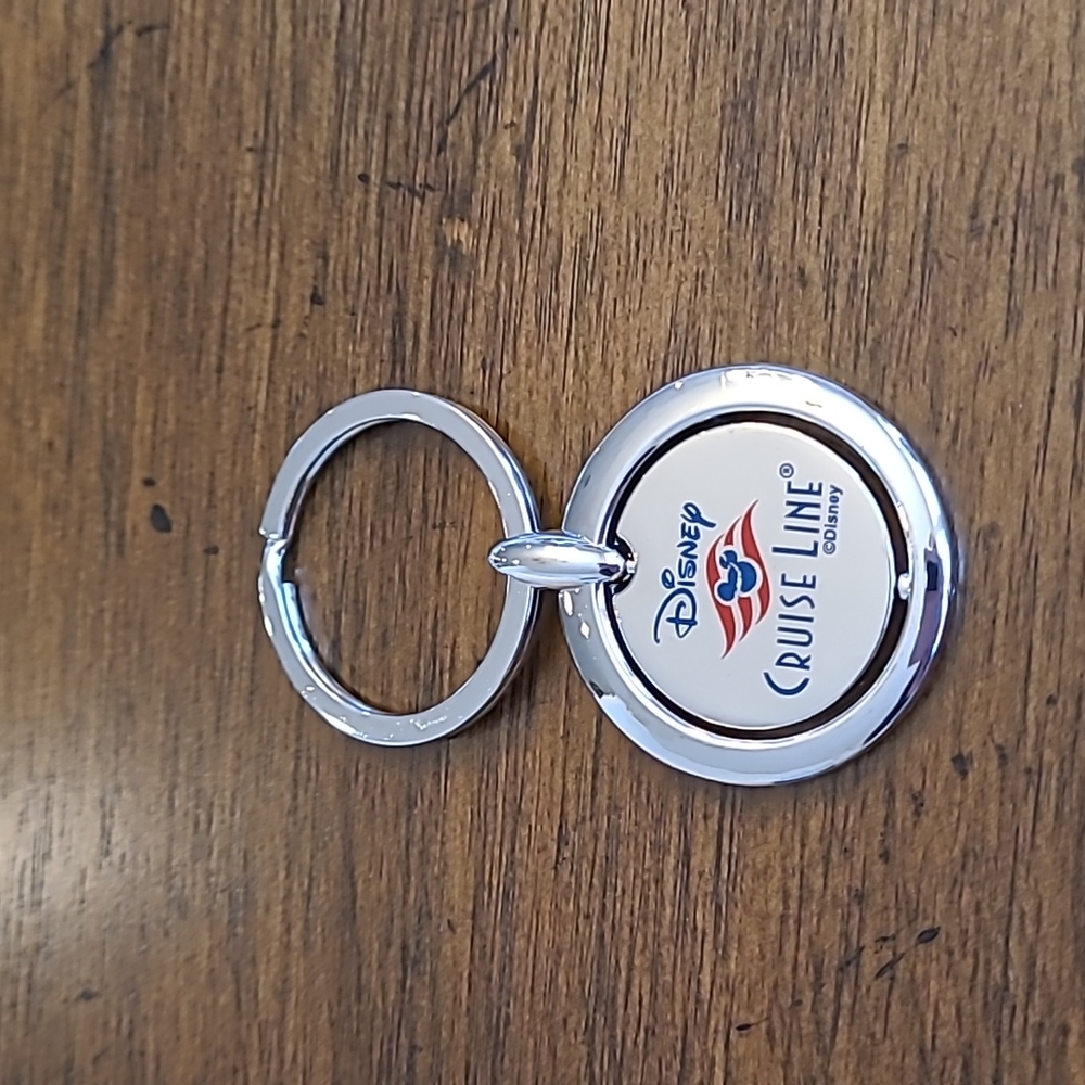 Disney Cruise Line Key Chain - Picture 2 of 8